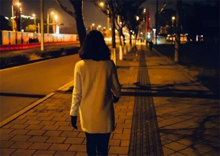 走夜路忌讳.jpg